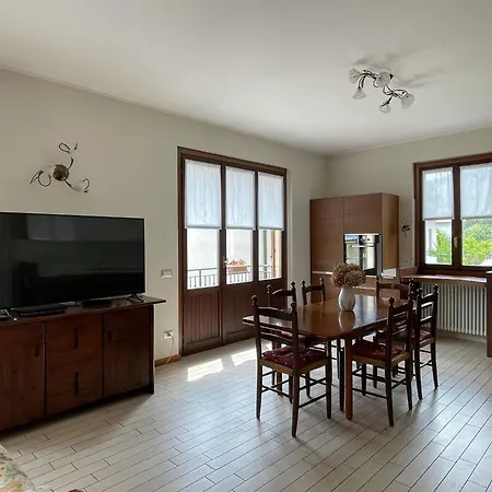 Il Melograno 1 With Access Apartment Oliveto Lario